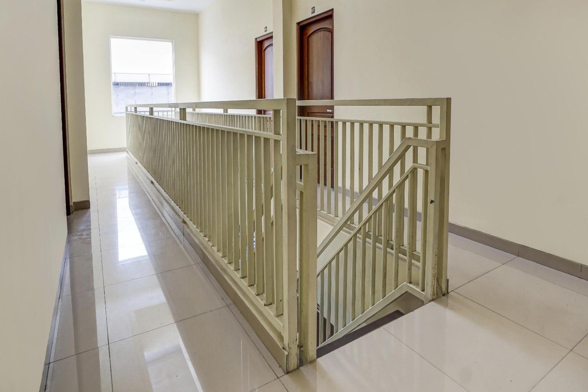 Oyo 91084 Oke Guest House Malang Zewnętrze zdjęcie