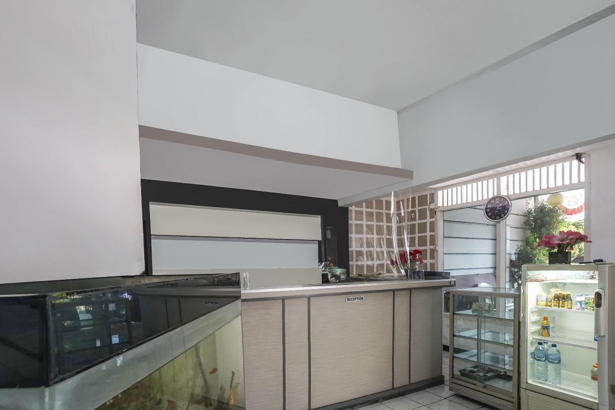 Oyo 91084 Oke Guest House Malang Zewnętrze zdjęcie