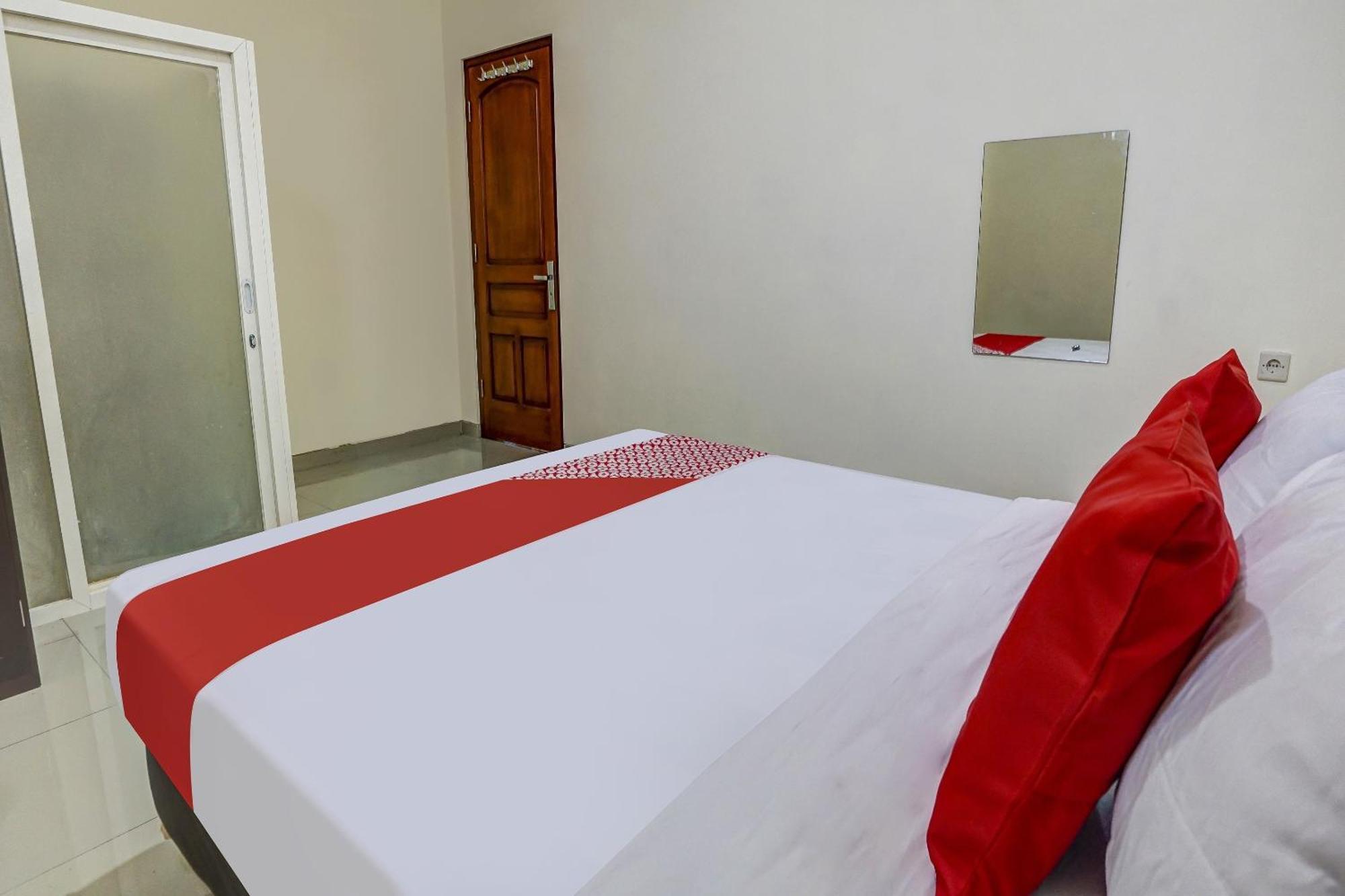 Oyo 91084 Oke Guest House Malang Zewnętrze zdjęcie